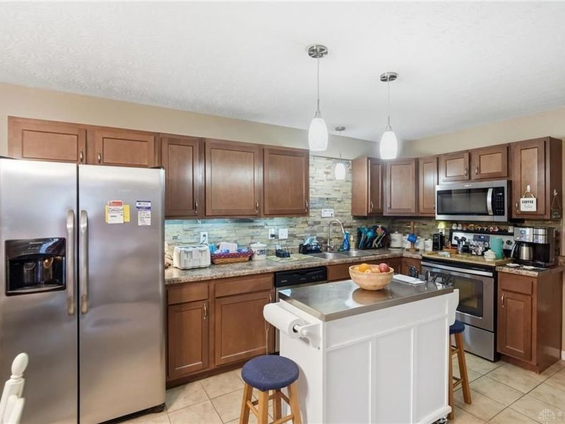 2028 Jackson Lane, Middletown, OH 45044 Photo 10