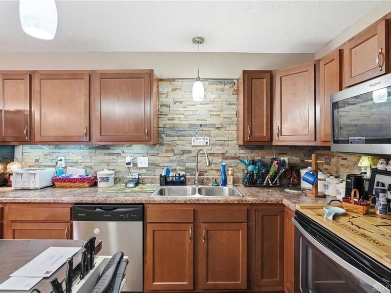 2028 Jackson Lane, Middletown, OH 45044 Photo 12