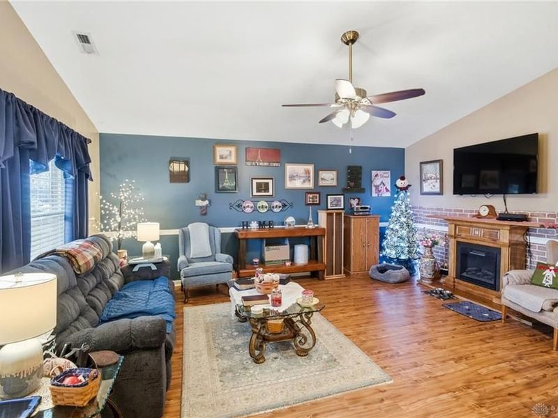 2028 Jackson Lane, Middletown, OH 45044 Photo 7