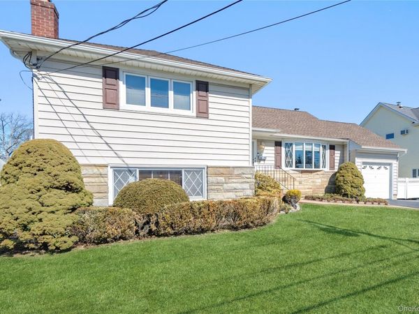 59 Cedar Street, Massapequa, NY 11758