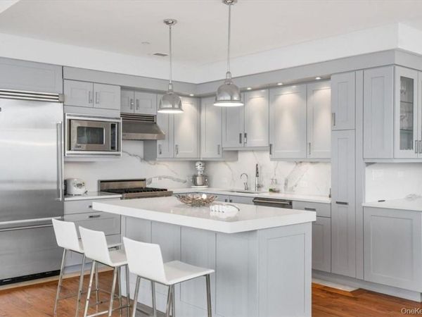 5 Renaissance Square , Unit PH5E (36fl, White Plains, NY 10601