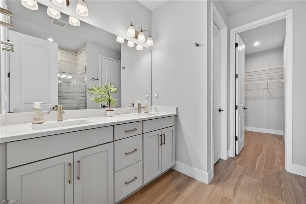 4683 Arboretum Cir, Unit 201, Naples, FL 34112 Photo