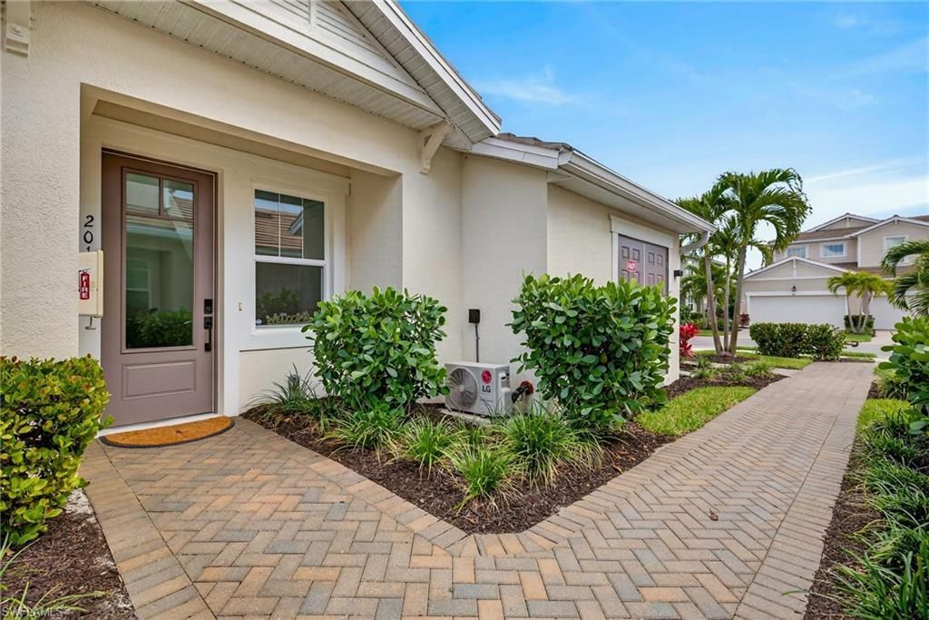 4683 Arboretum Cir, Unit 201, Naples, FL 34112 Photo