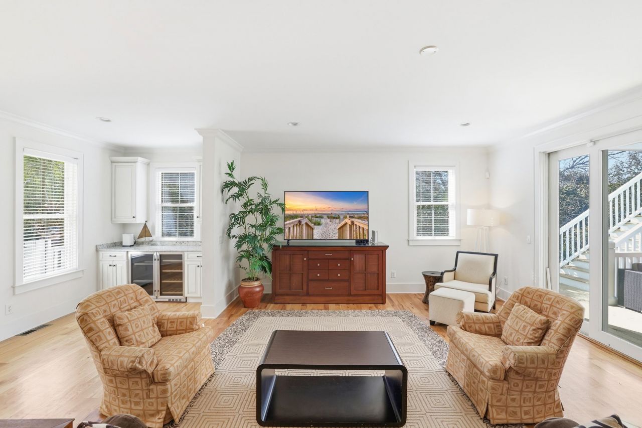 295 Atlantic Ave. Photo 16