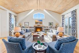 295 Atlantic Ave. photo 4