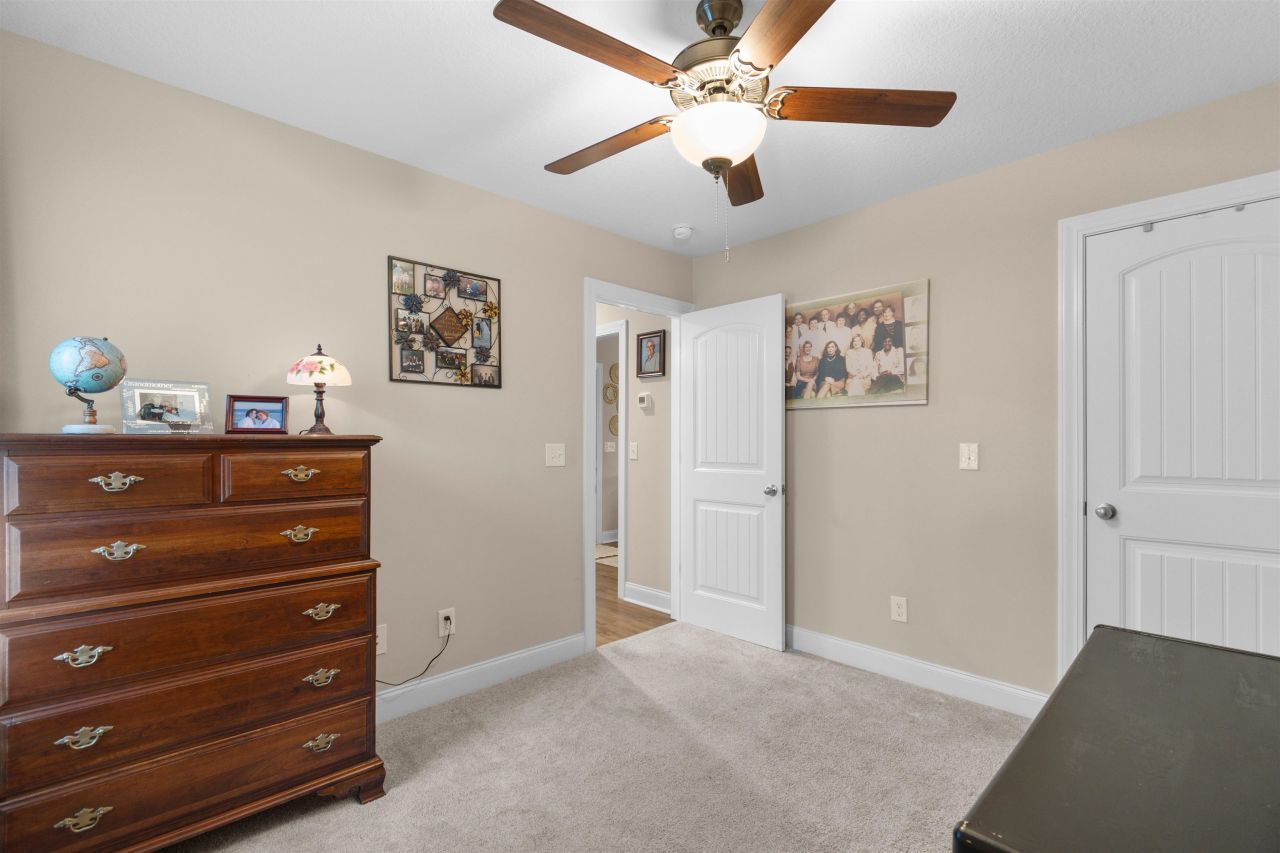 856 8th Ave.  Photo 12