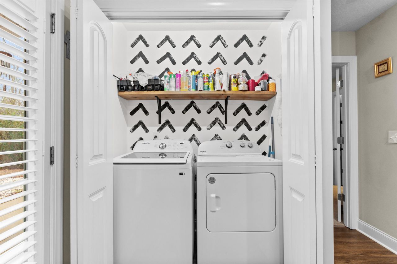 856 8th Ave.  Photo 18