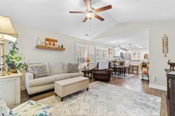 856 8th Ave.  photo 4