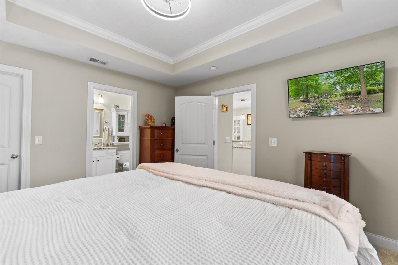 856 8th Ave.  Photo 7