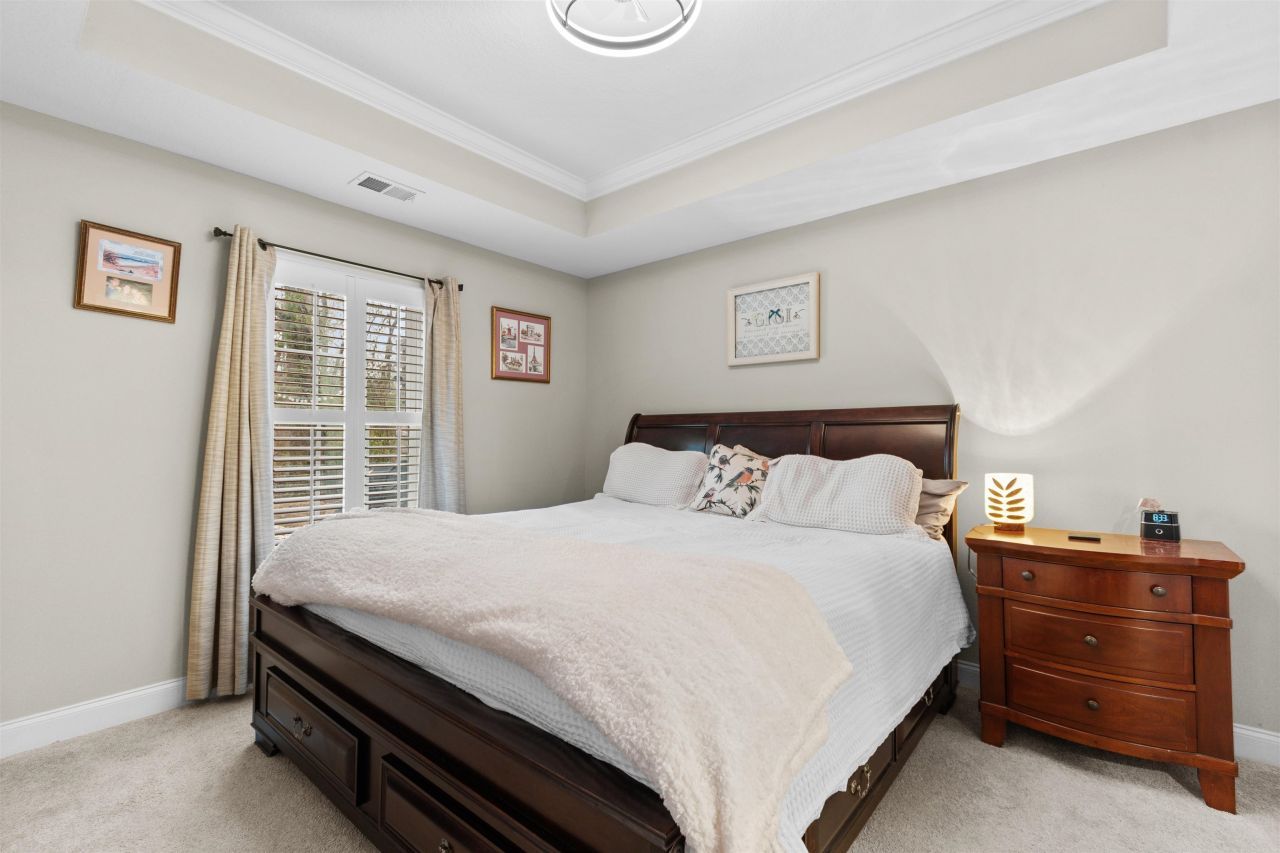 856 8th Ave.  Photo 8