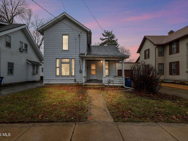 216 Buttonwood Avenue , Bowling Green, OH 43402