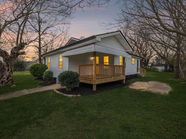 1009 N Hawthorne Street, Chattanooga, TN 37406