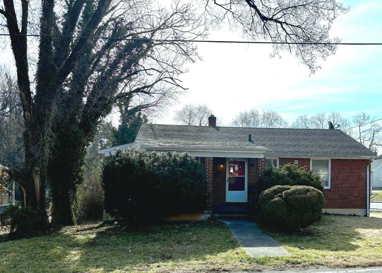 2501 Liberty Rd Nw, Roanoke, VA 24012 Main Photo