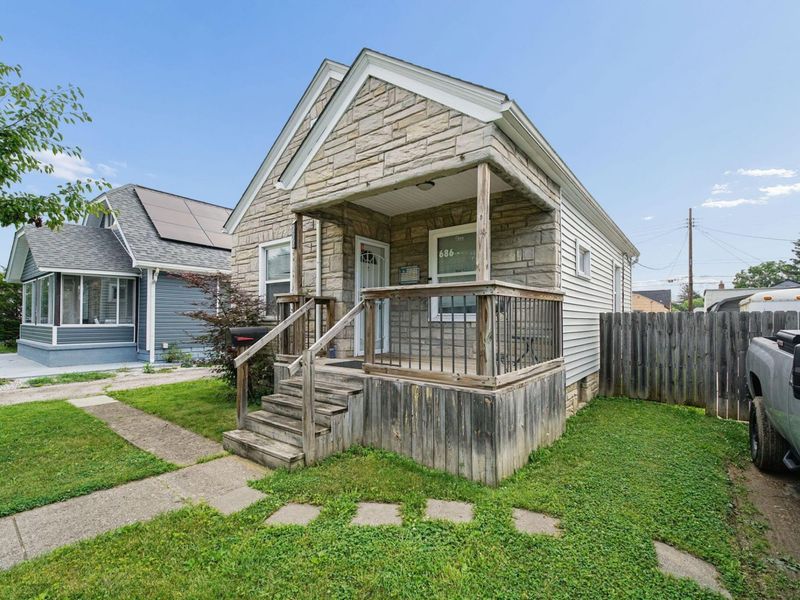 686 Racine Avenue, Columbus, OH 43204 Photo 2