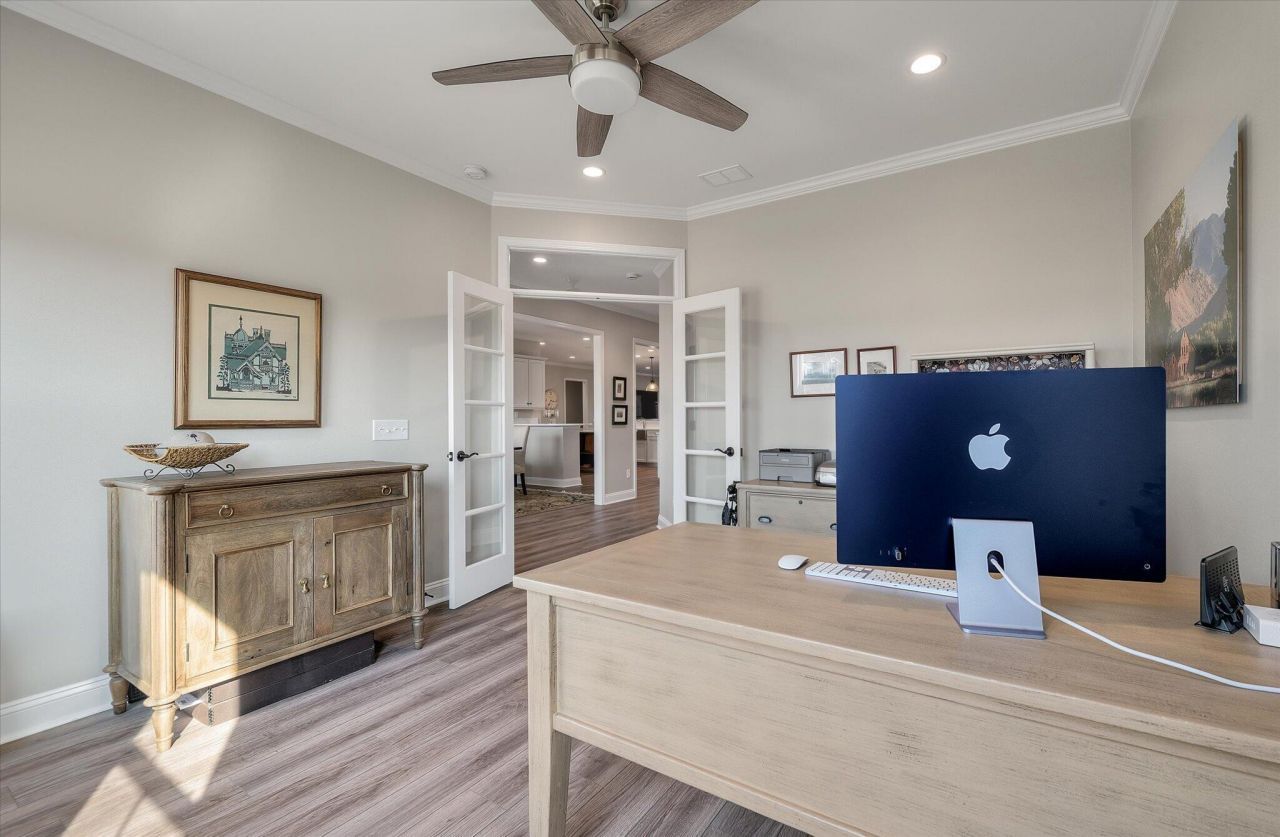 706 Spring Highlands Drive Photo 11