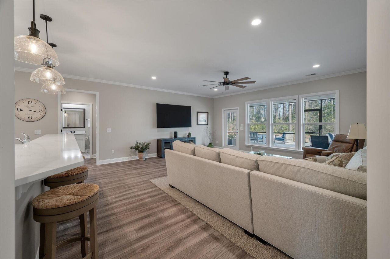 706 Spring Highlands Drive Photo 22