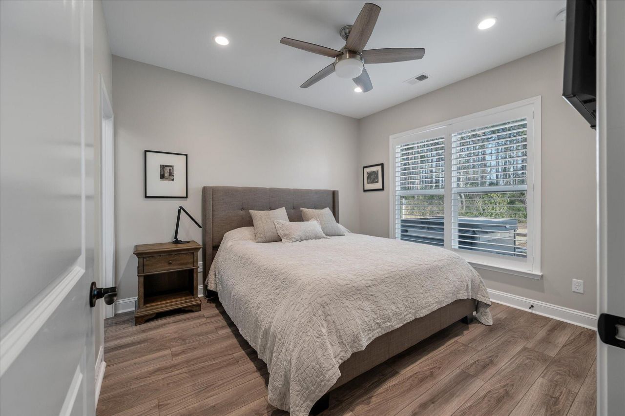 706 Spring Highlands Drive Photo 38