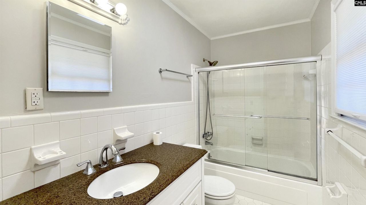 1501 Robin Crest Drive Photo 11