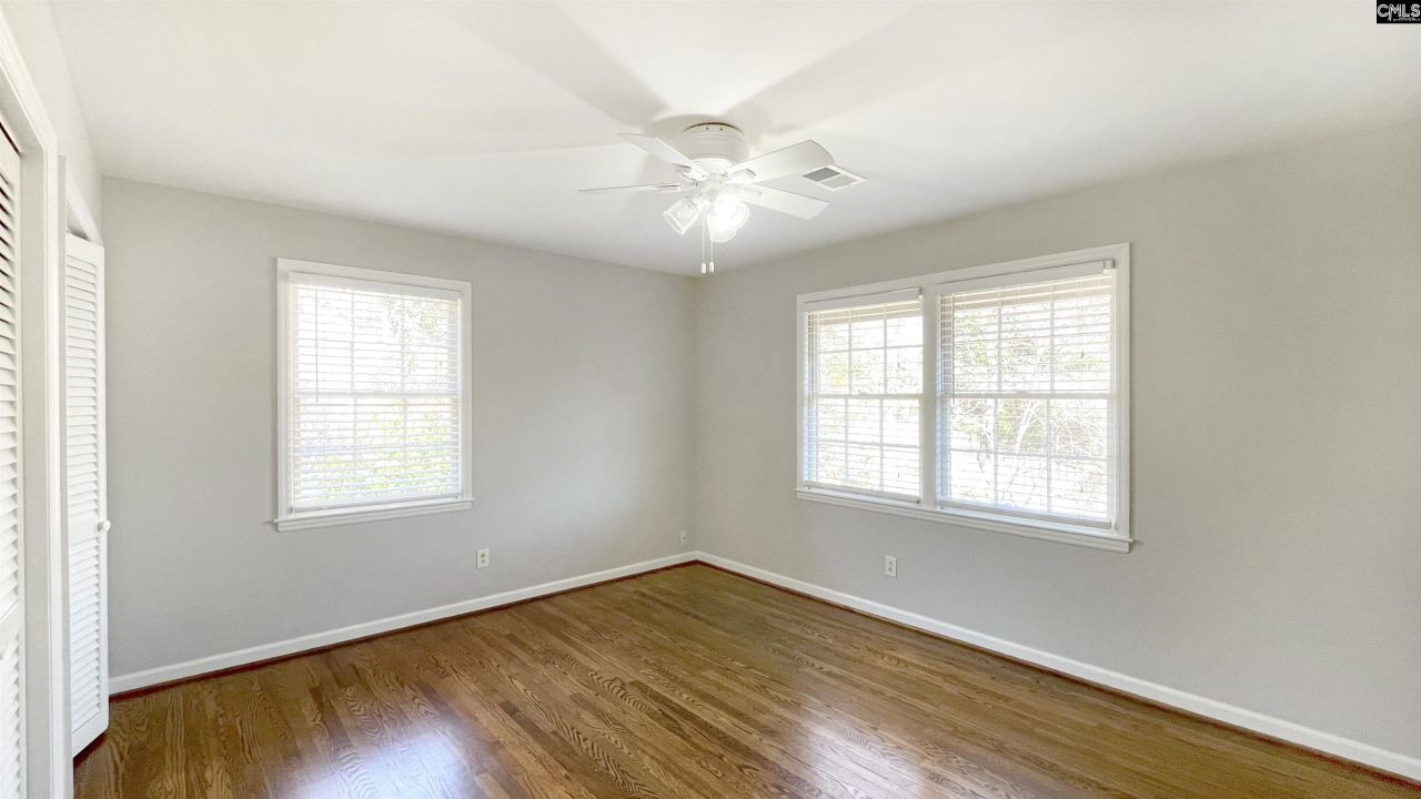 1501 Robin Crest Drive Photo 12