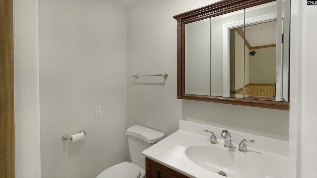 1501 Robin Crest Drive Photo 16