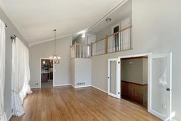 1501 Robin Crest Drive photo 4