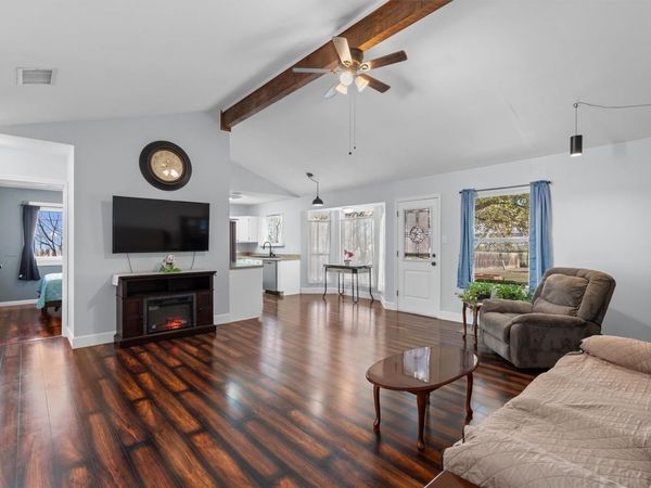 411 Bonita Vista DR, Buda, TX 78610