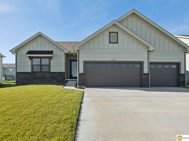 6302 S 200 Street, Omaha, NE 68135