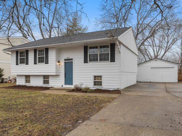 2812 Alton Drive, Champaign, IL 61821