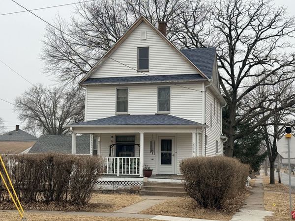 2528 Farnam Street , Davenport, IA 52803