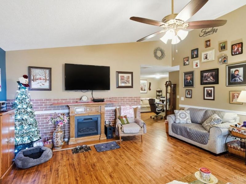 2028 Jackson Lane, Middletown, OH 45044 Photo 10