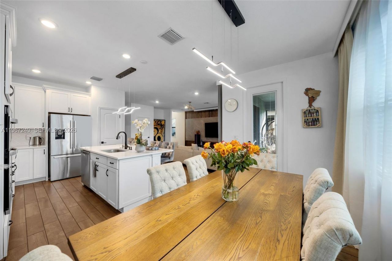 2454 Primrose Pl , Oakland Park, FL 33309 Photo