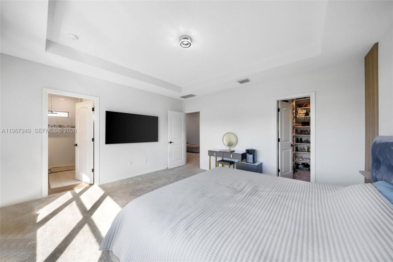 2454 Primrose Pl , Oakland Park, FL 33309 Photo