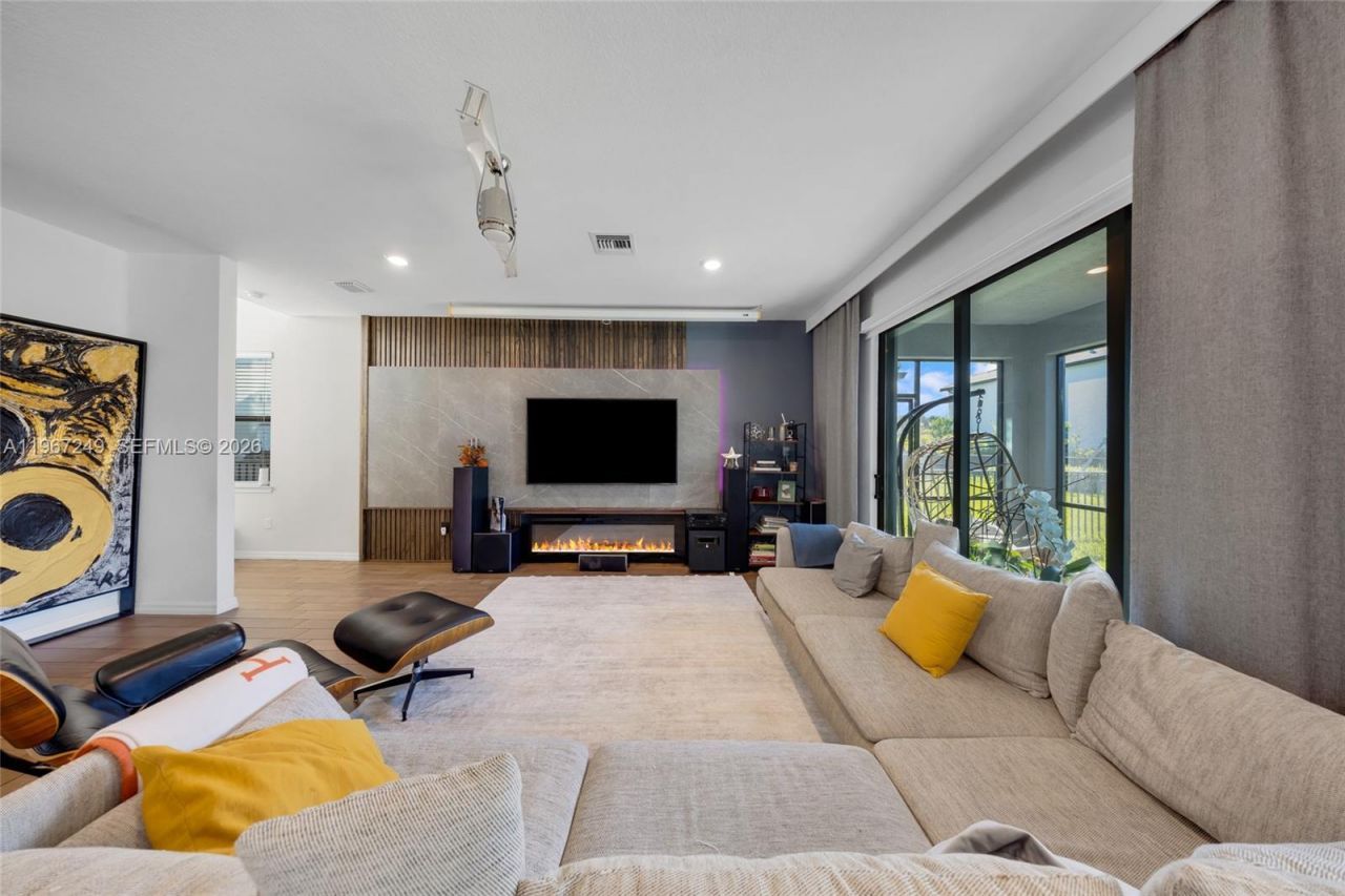 2454 Primrose Pl , Oakland Park, FL 33309 Photo