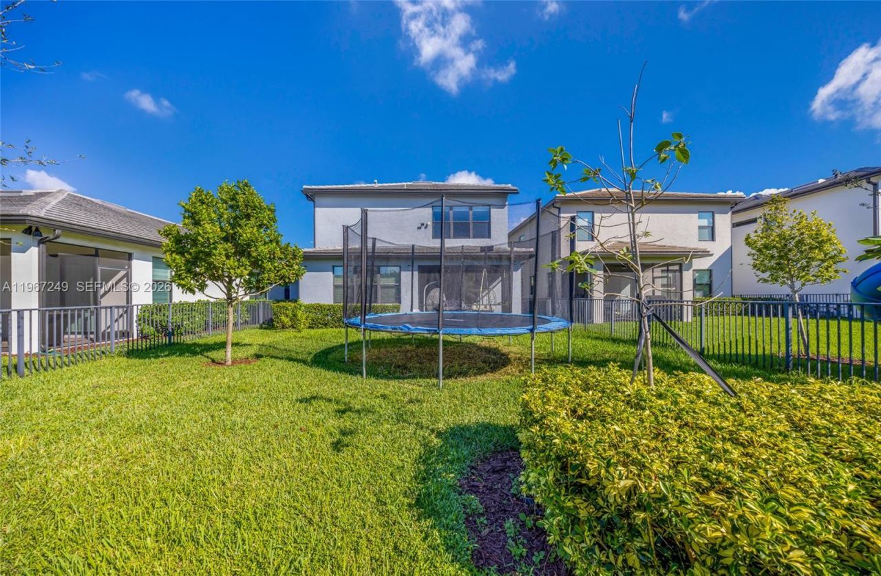 2454 Primrose Pl , Oakland Park, FL 33309 Photo