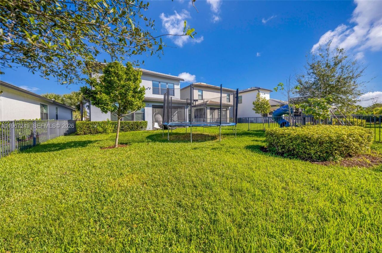 2454 Primrose Pl , Oakland Park, FL 33309 Photo