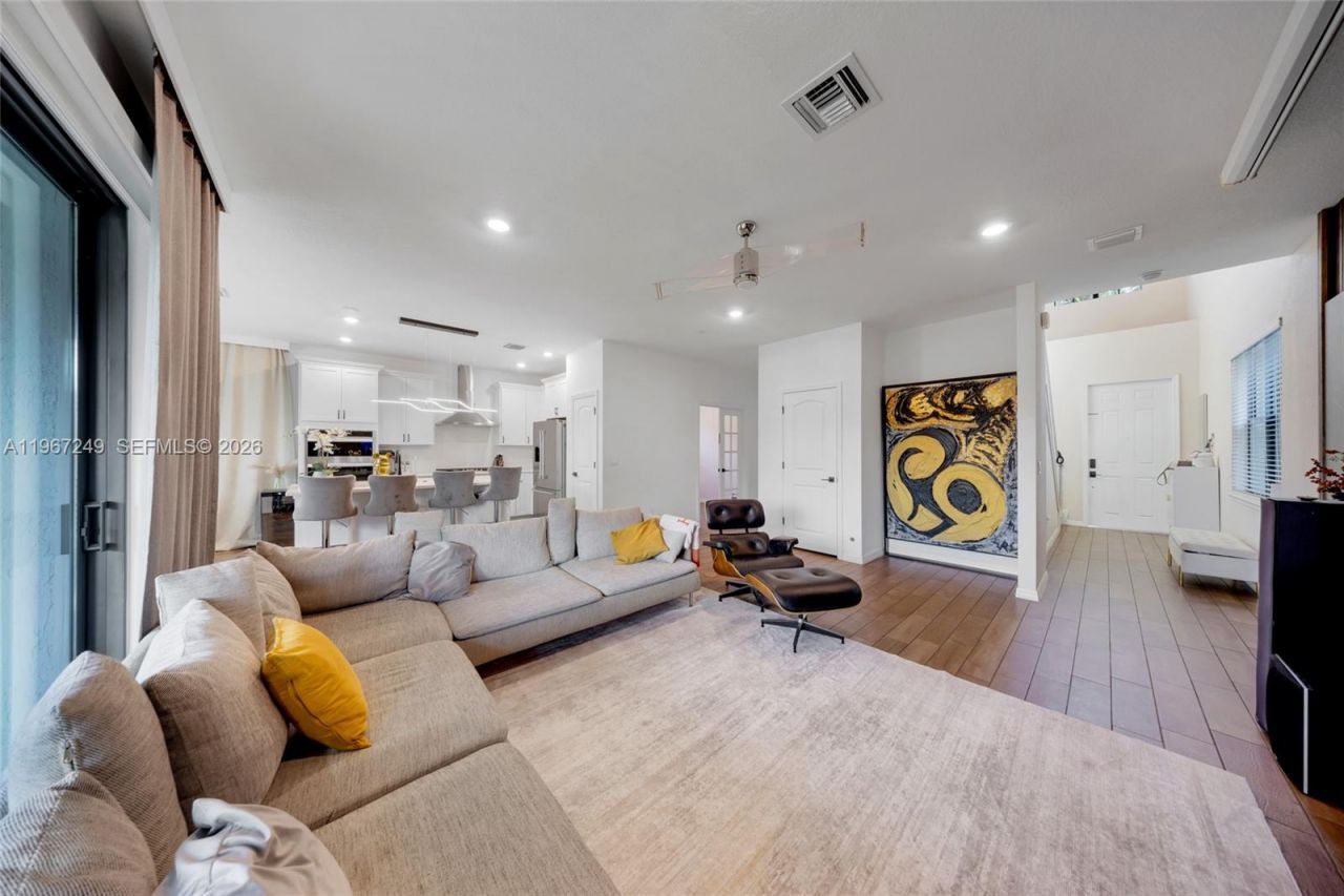 2454 Primrose Pl , Oakland Park, FL 33309 Photo