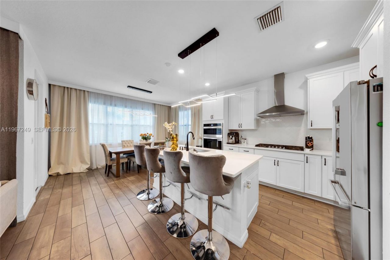 2454 Primrose Pl , Oakland Park, FL 33309 Photo