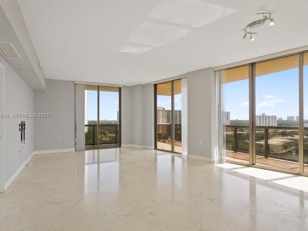 16275 Collins Ave, Unit 904, Sunny Isles Beach, FL 33160