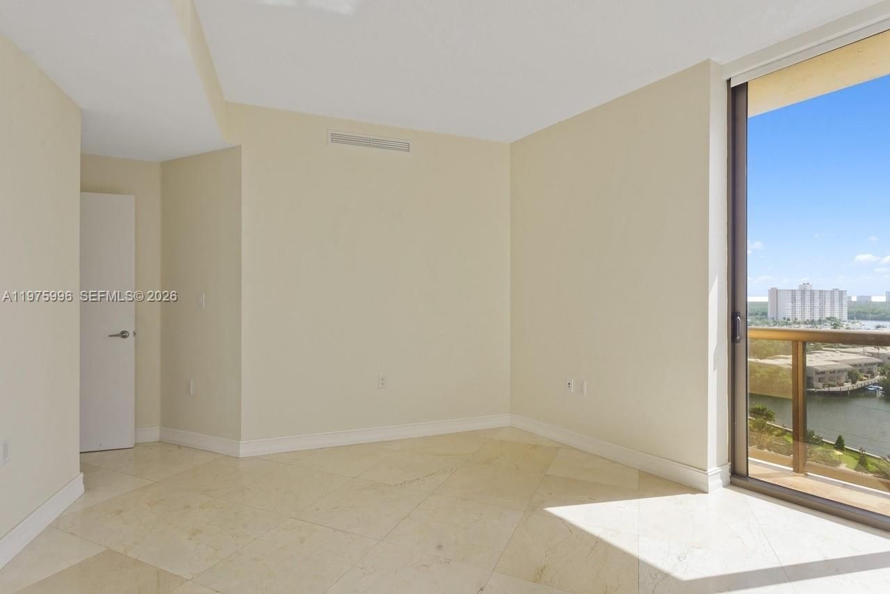 16275 Collins Ave , Unit 904, Sunny Isles Beach, FL 33160 Photo