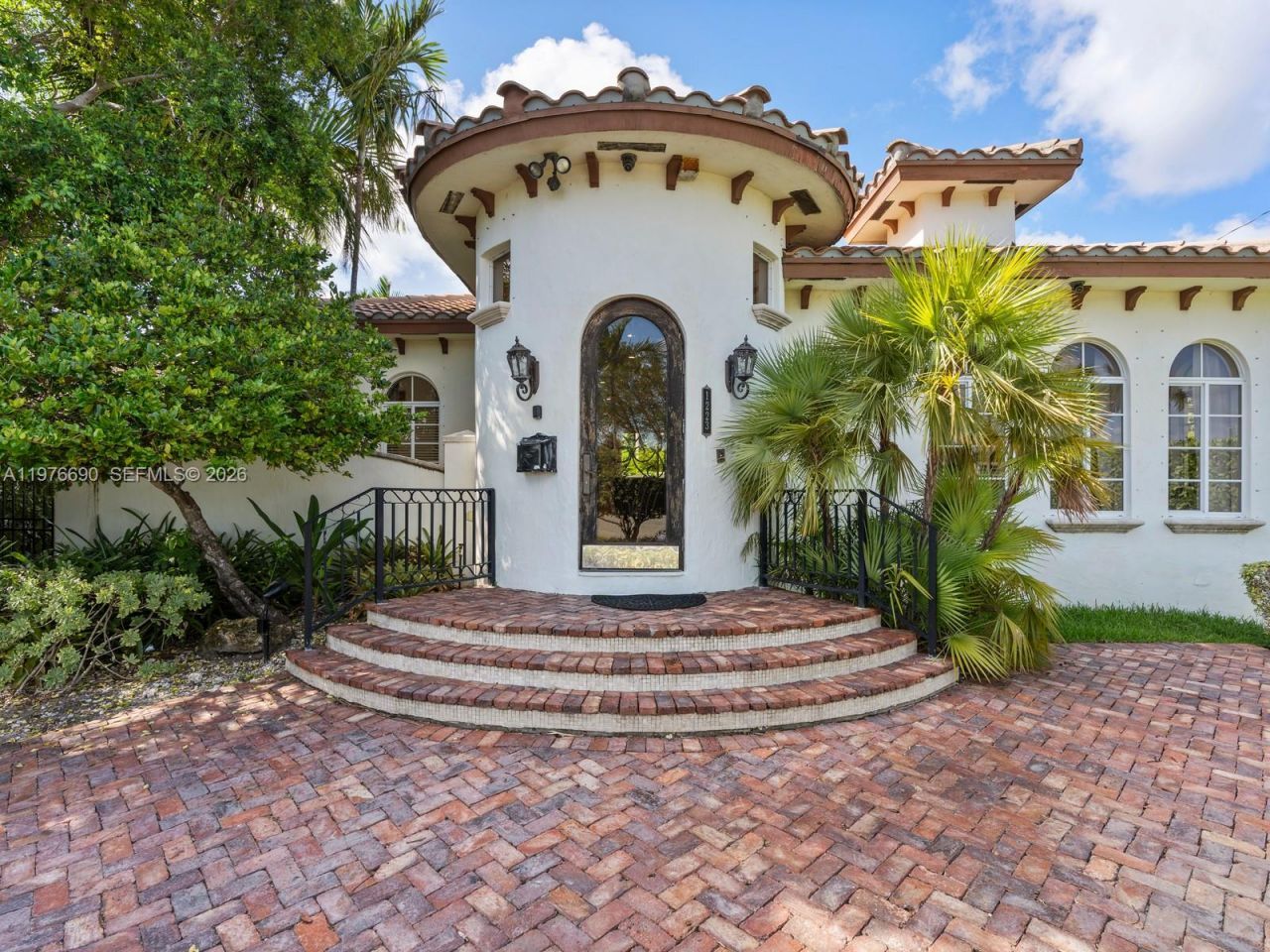 1223 Jackson St , Hollywood, FL 33019 Photo