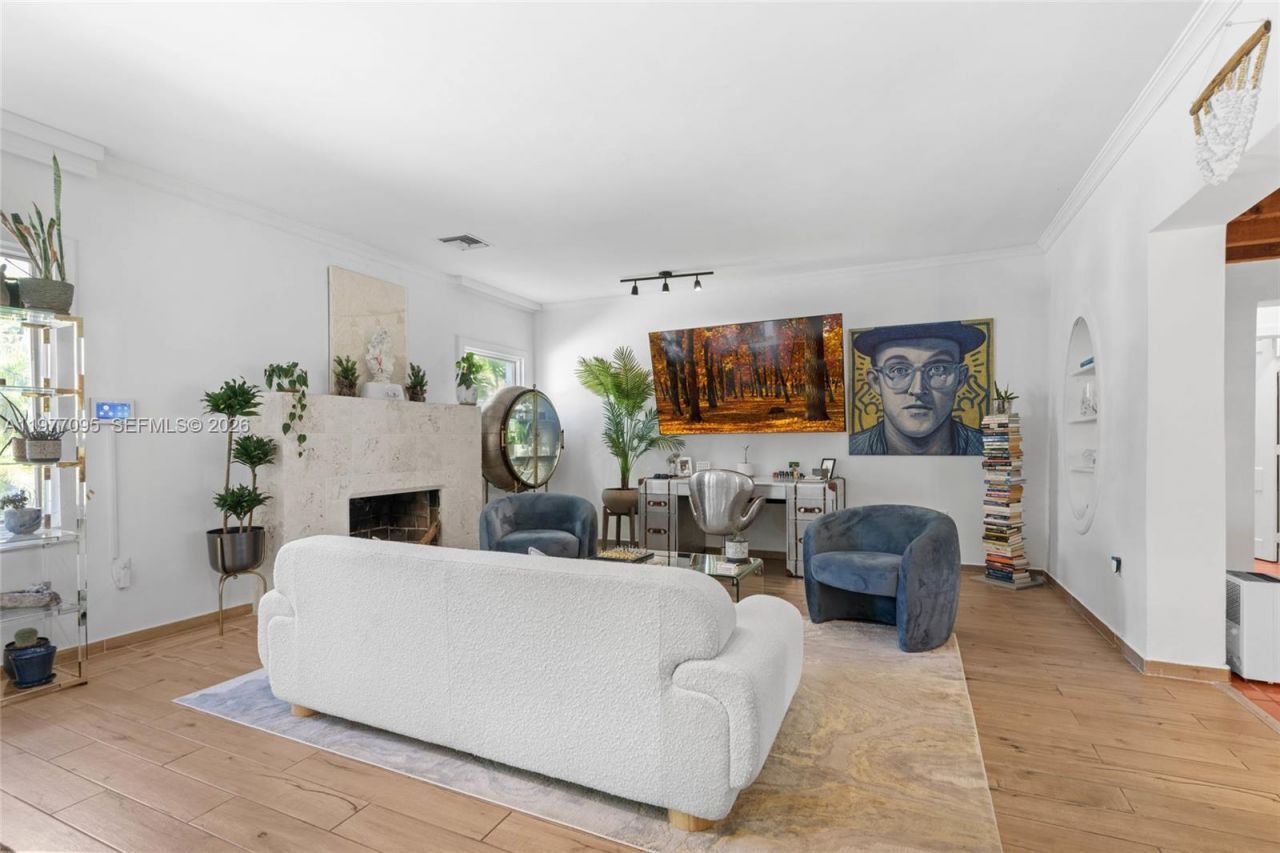 1028 NE 84th St , Miami, FL 33138 Photo