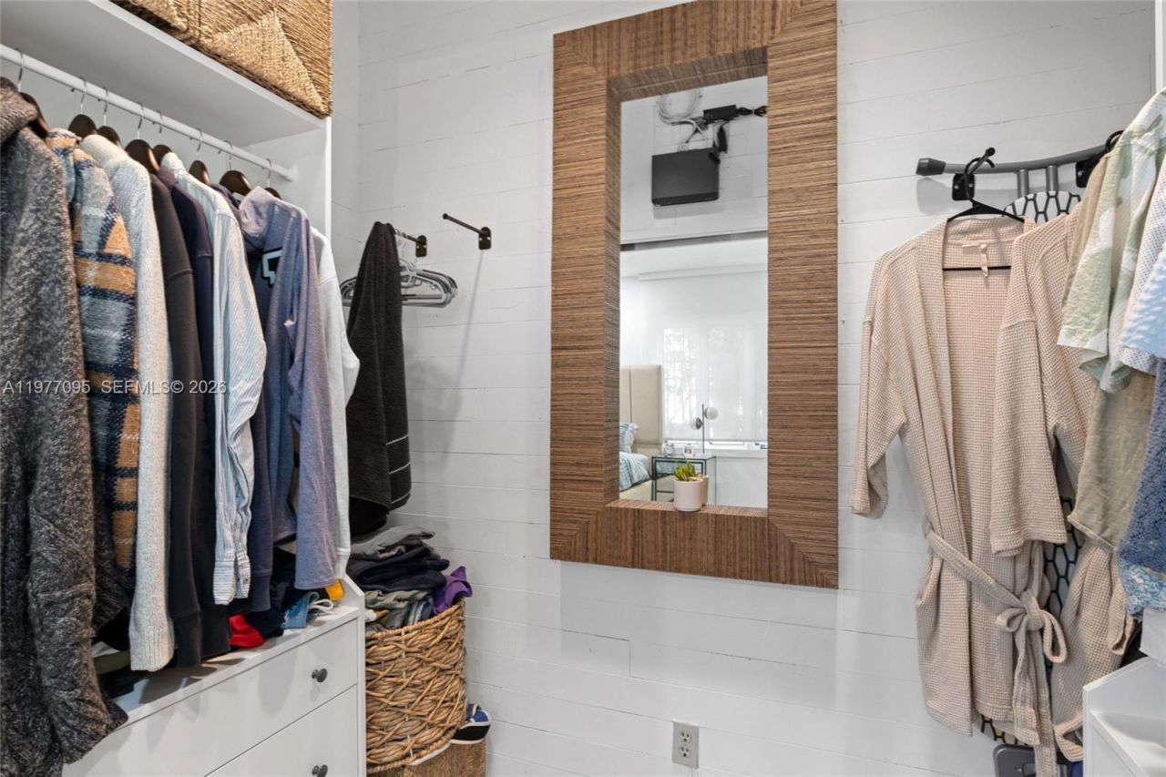 1028 NE 84th St , Miami, FL 33138 Photo