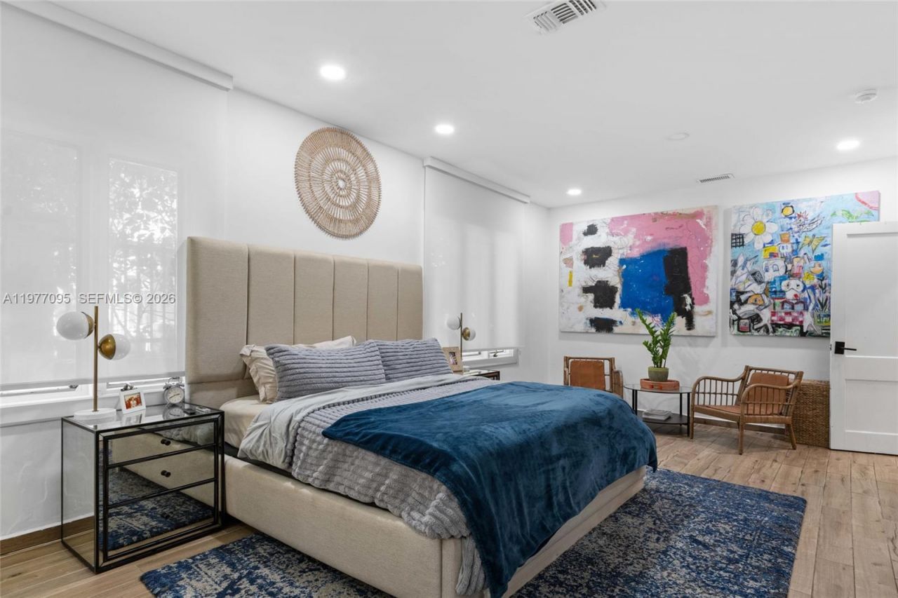 1028 NE 84th St , Miami, FL 33138 Photo