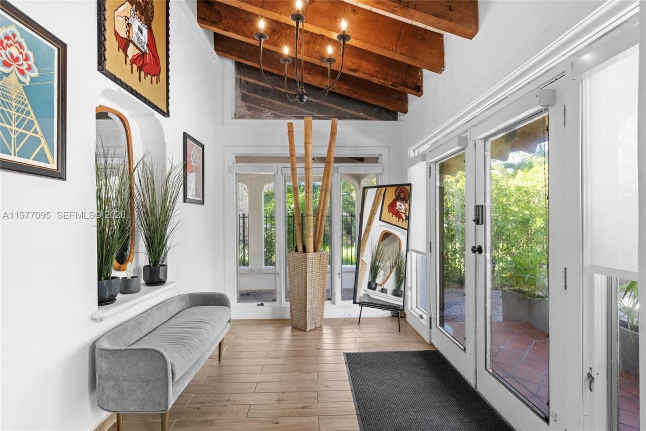 1028 NE 84th St , Miami, FL 33138 Photo