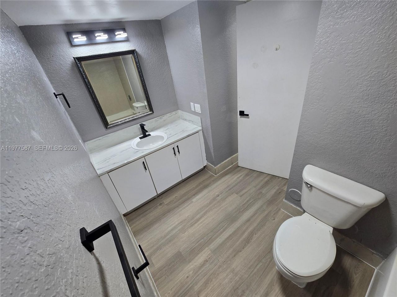 12555 NW 11th Way , Unit 103, Miami, FL 33182 Photo