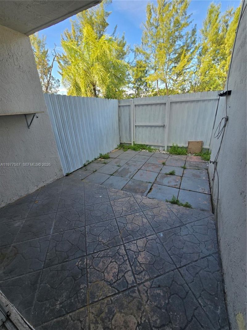 12555 NW 11th Way , Unit 103, Miami, FL 33182 Photo