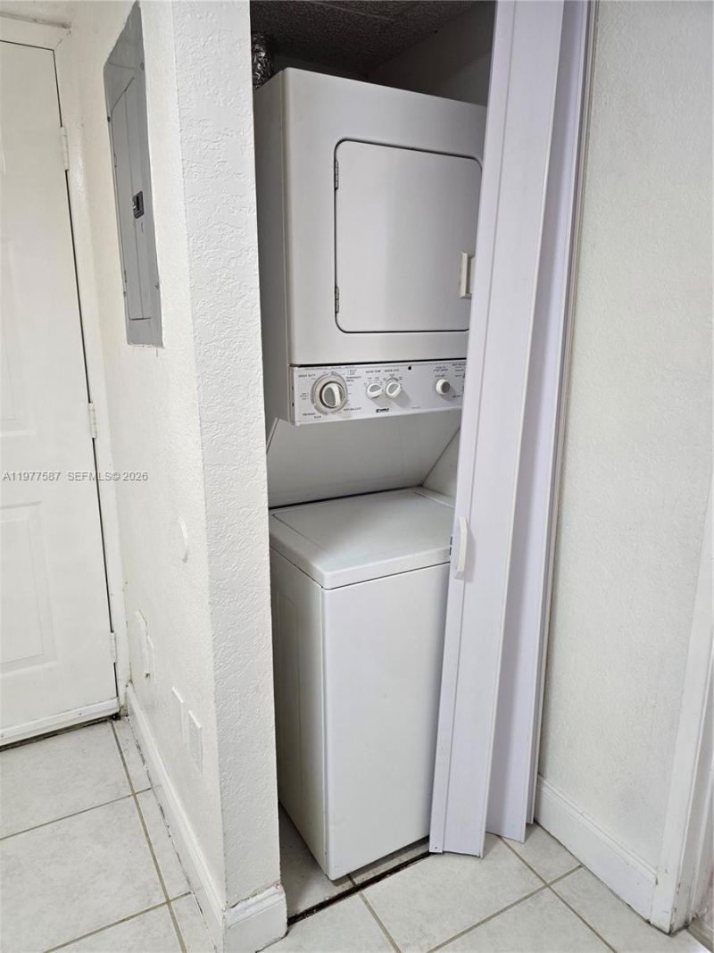 12555 NW 11th Way , Unit 103, Miami, FL 33182 Photo