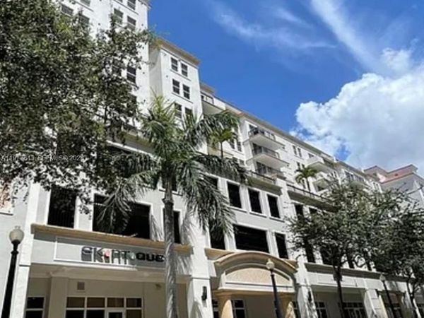 4100 Salzedo St , Unit 910, Coral Gables, FL 33146