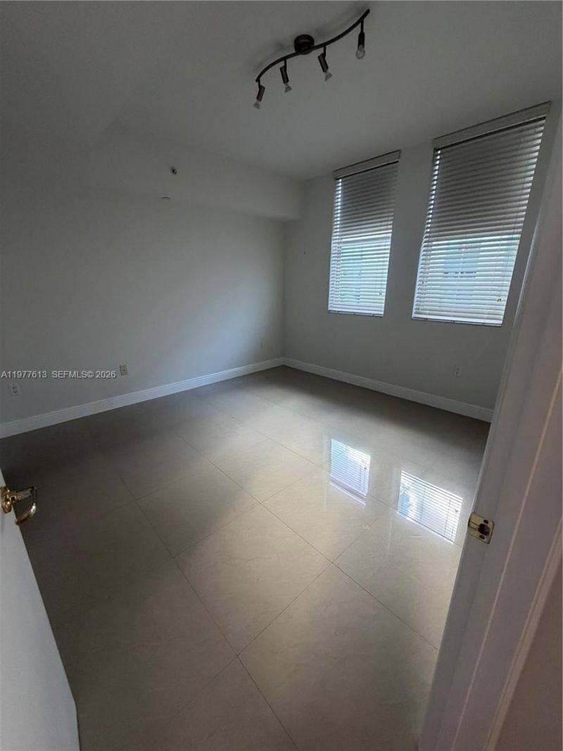 4100 Salzedo St , Unit 910, Coral Gables, FL 33146 Photo