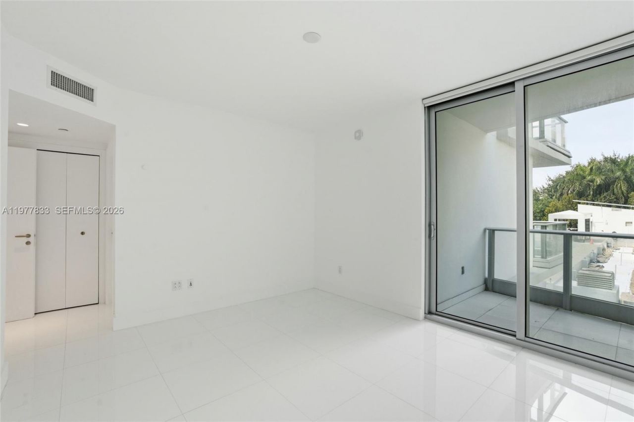 2627 S Bayshore Dr , Unit 501, Miami, FL 33133 Photo